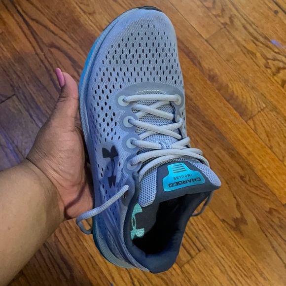 Gym sneakers - Picture 2 of 4